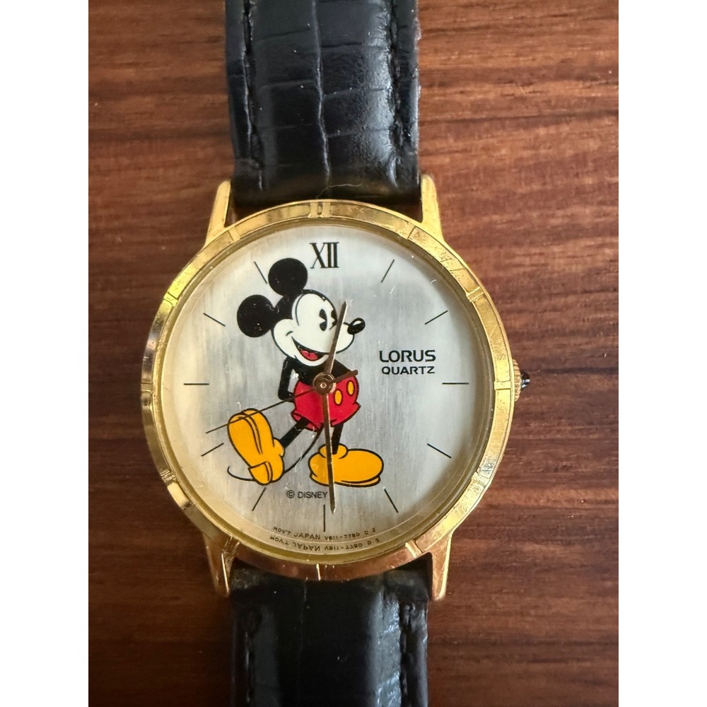 Vintage Lorus by Seiko Disney Mickey Mouse Quartz Watch